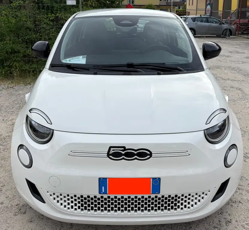 Fiat 500e Fiat 500e Hatchback MY25-Red (Elettrica) – 24 kWh