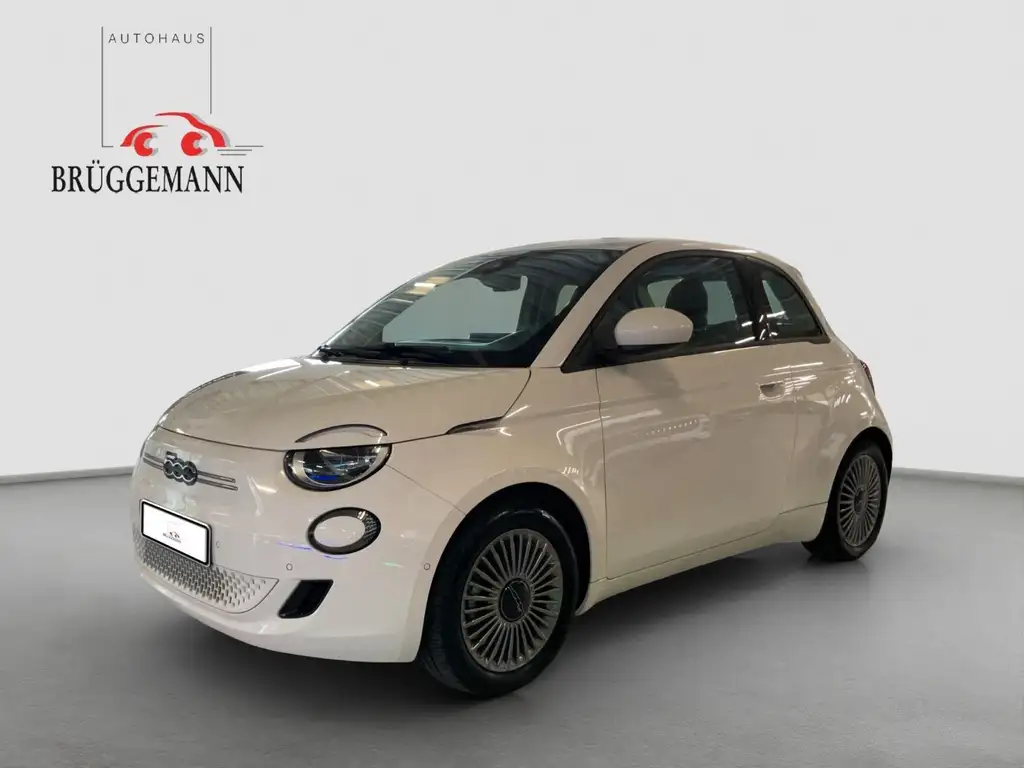 Fiat 500e 42 kWh + Komfort Paket, 16" Alufelgen