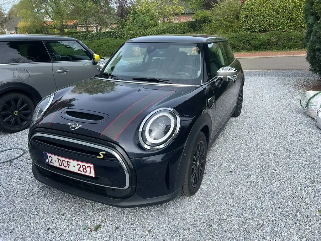 MINI Cooper SE Pack Maximalized, EnigmaticBlack, Pano+Toit ouvrant, LED, CAMERA, PDC, CarPlay Induction