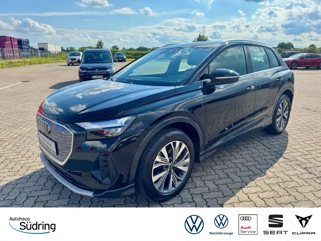 Audi Q4 e-tron 40 77kWh 150kW StandHZG Navi LED ACC