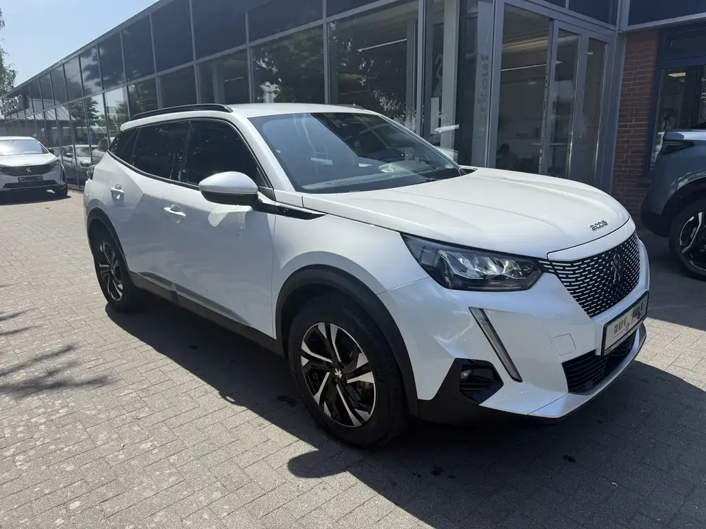 Peugeot e-2008 e- Allure Pack