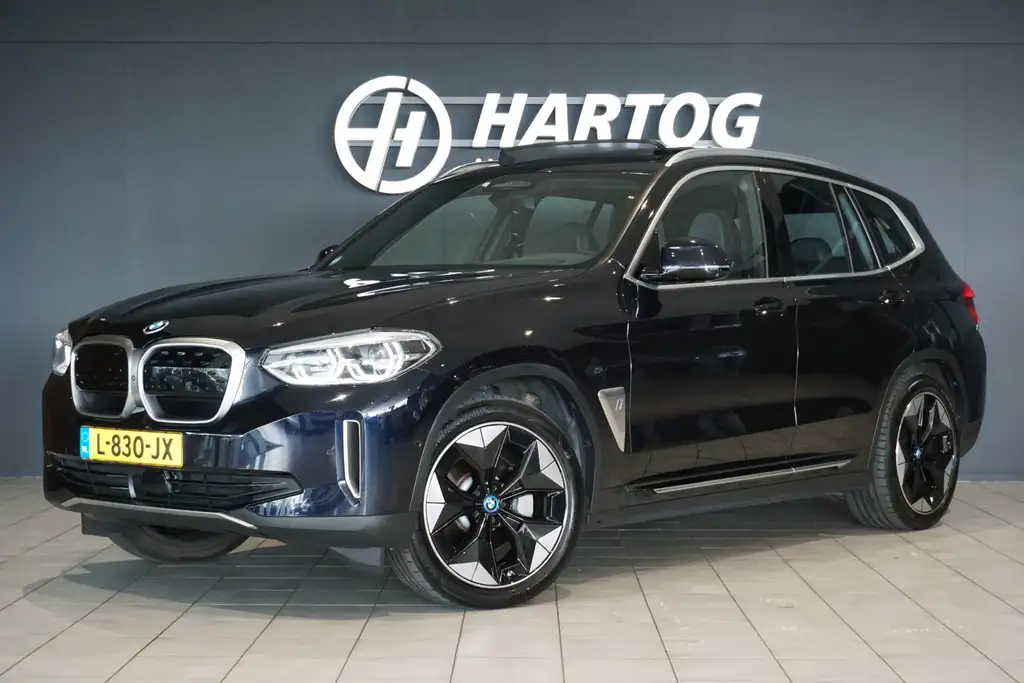 BMW iX3 High Executive 80 kWh + PANO / TREKHAAK / 360 CAME