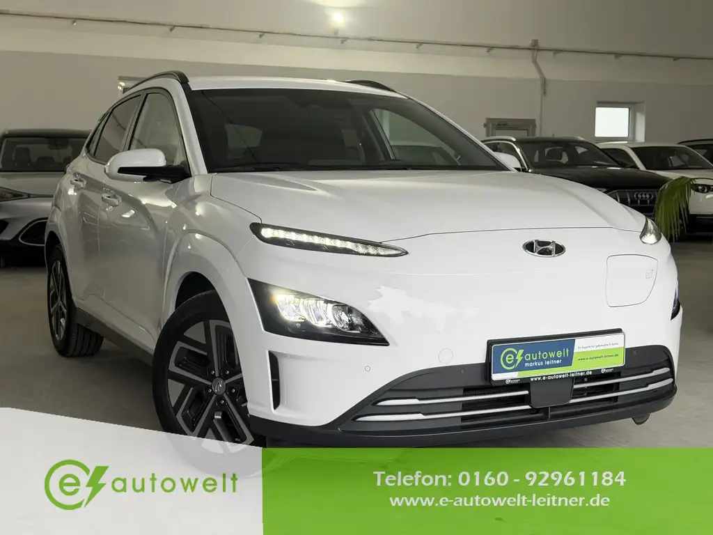 Hyundai KONA 39kWh Trend LED Wärmepumpe ACC RFK Navi 3-phasig