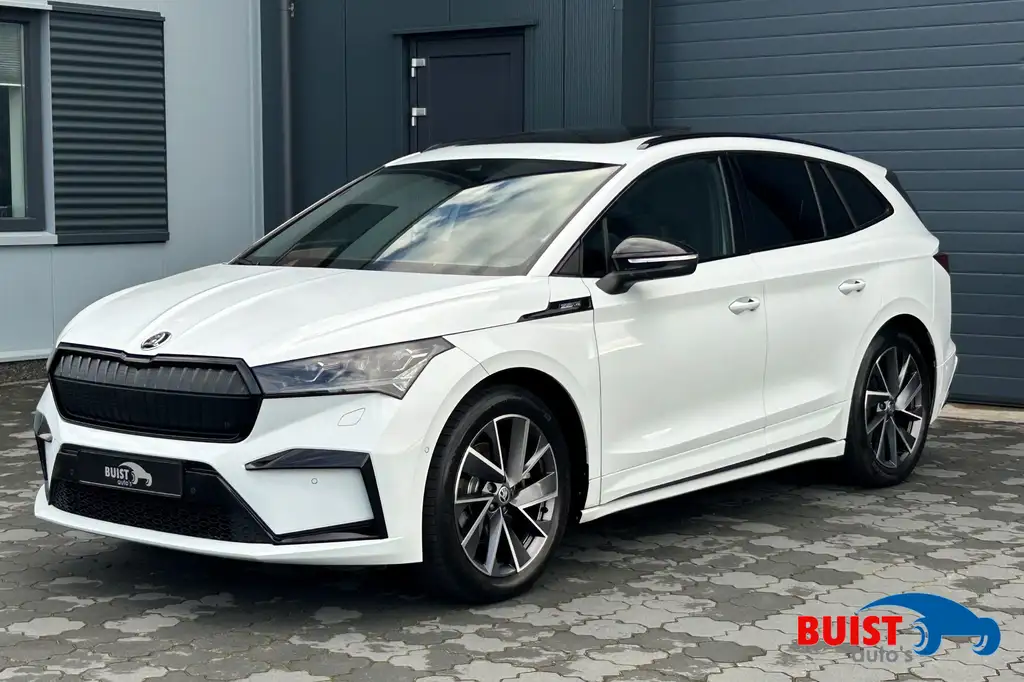 Skoda Enyaq iV 60 Sportline PANO LED KEYLESS 20"