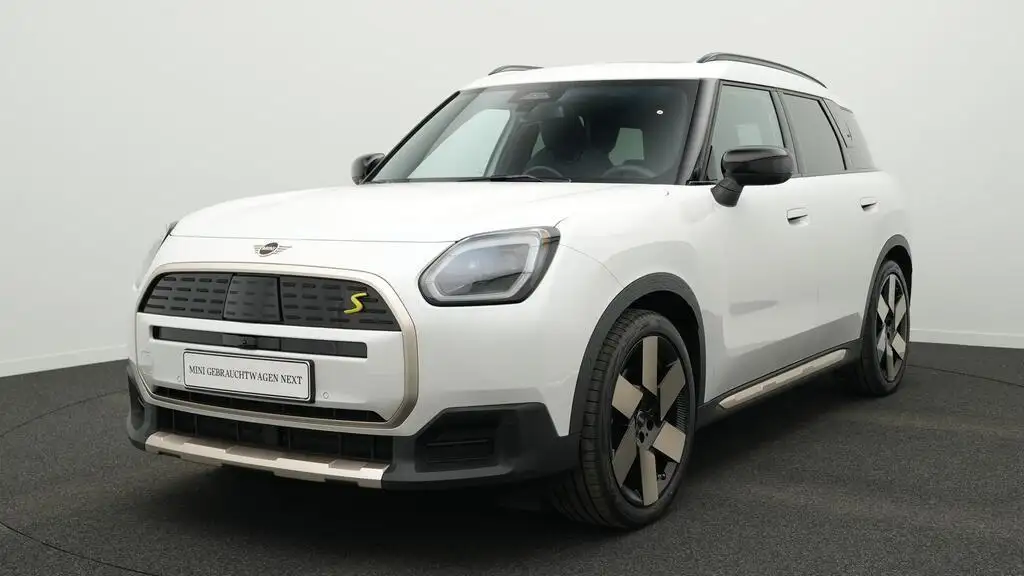 MINI Countryman SE All4 Favoured Trim