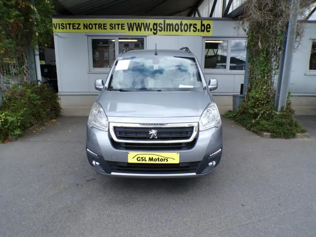 Peugeot e-Partner ELECTRIQUE  Automatique gris 07/19 15254km Airco