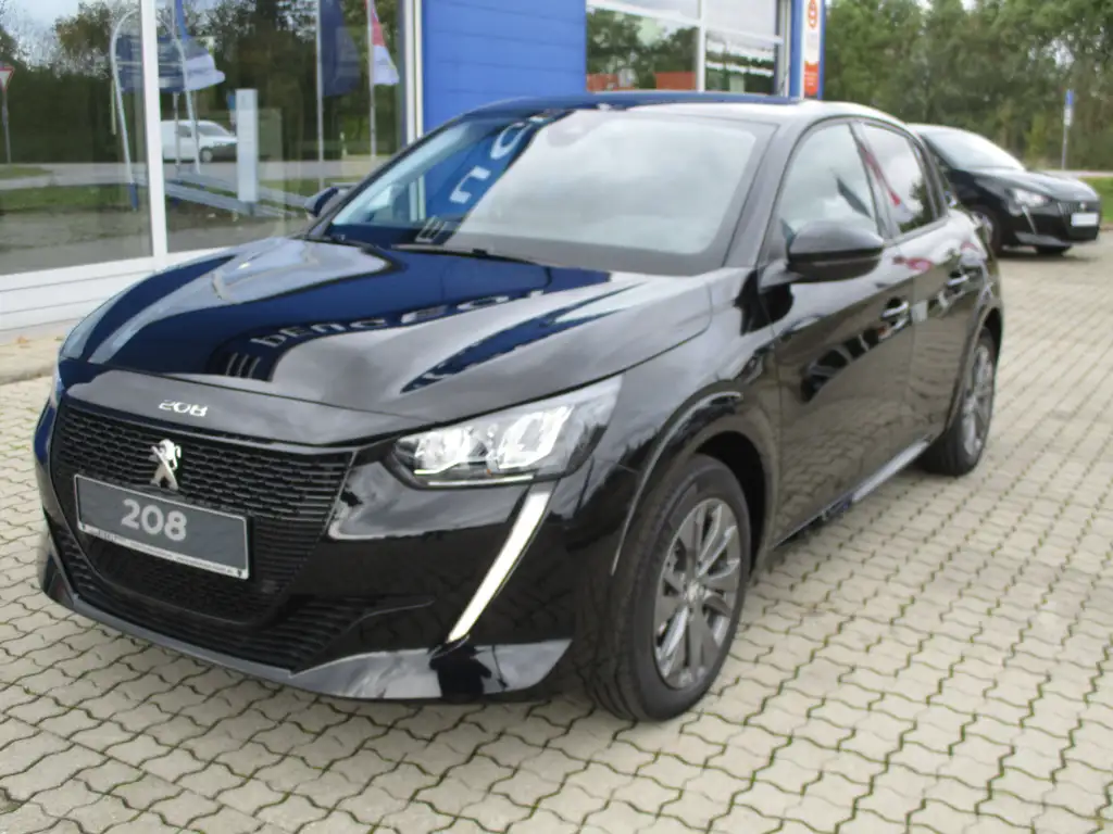 Peugeot e-208 Allure+ Elektro 136
