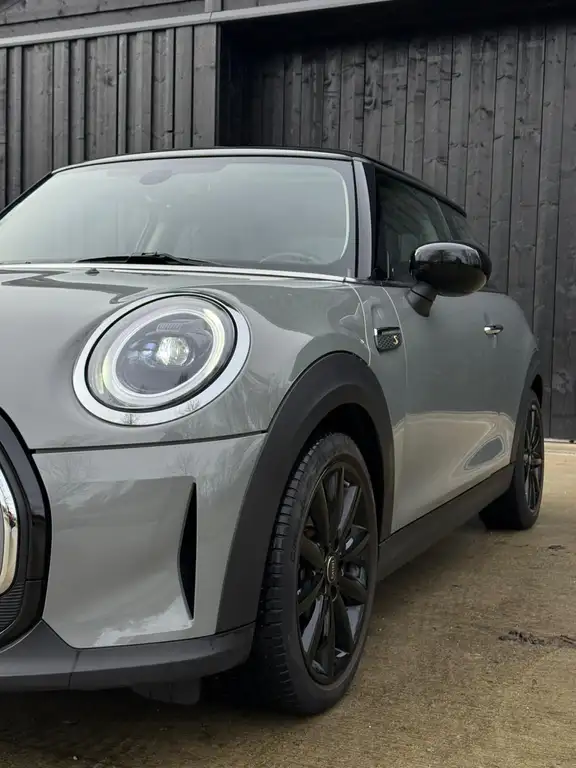 MINI Cooper SE Cooper SE Classic 33 kWh