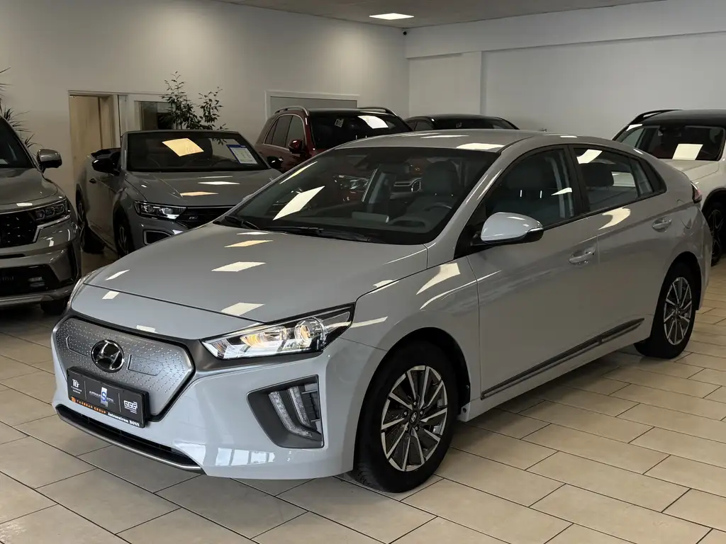 Hyundai IONIQ R-Cam*CarPlay*Wi-Fi*ACC*Spurhalte*DAW*