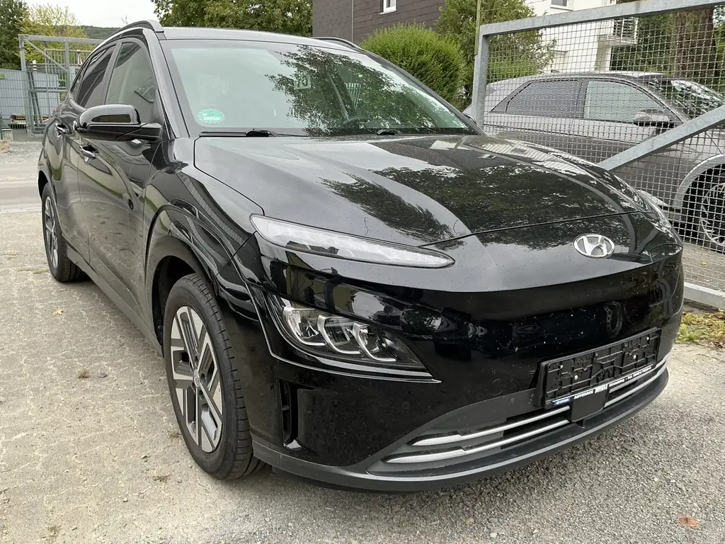 Hyundai KONA Trend R.Cam Navi Krell HUD AHK SHZ LED