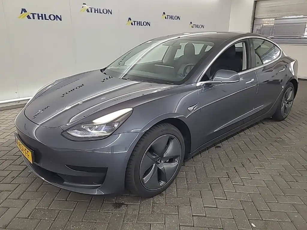 Tesla Model 3 Standard RWD Plus 89,6% SoH [ LFP ACCU+TREKHAAK+AU