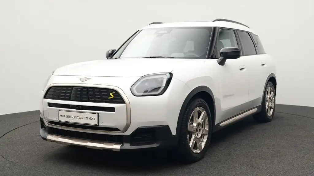 MINI Countryman SE All4 Favoured Trim