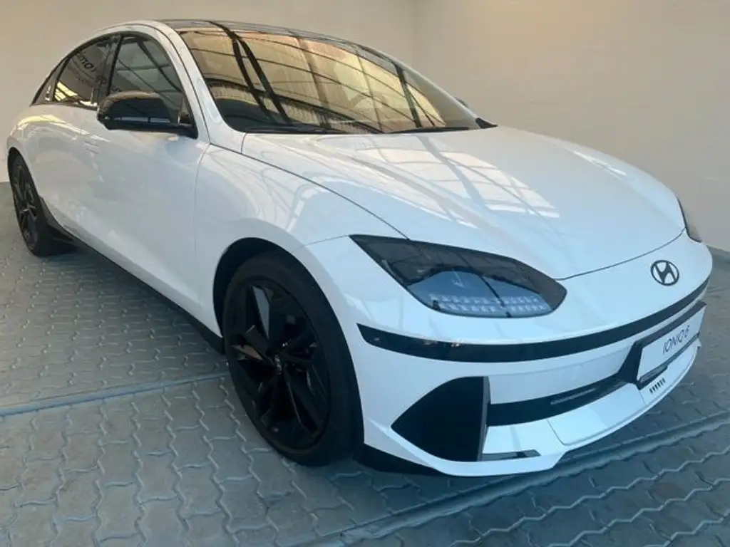 Hyundai IONIQ 6 First Edition 77,4KWh 325Ps Pano HUD StandHZG Pano