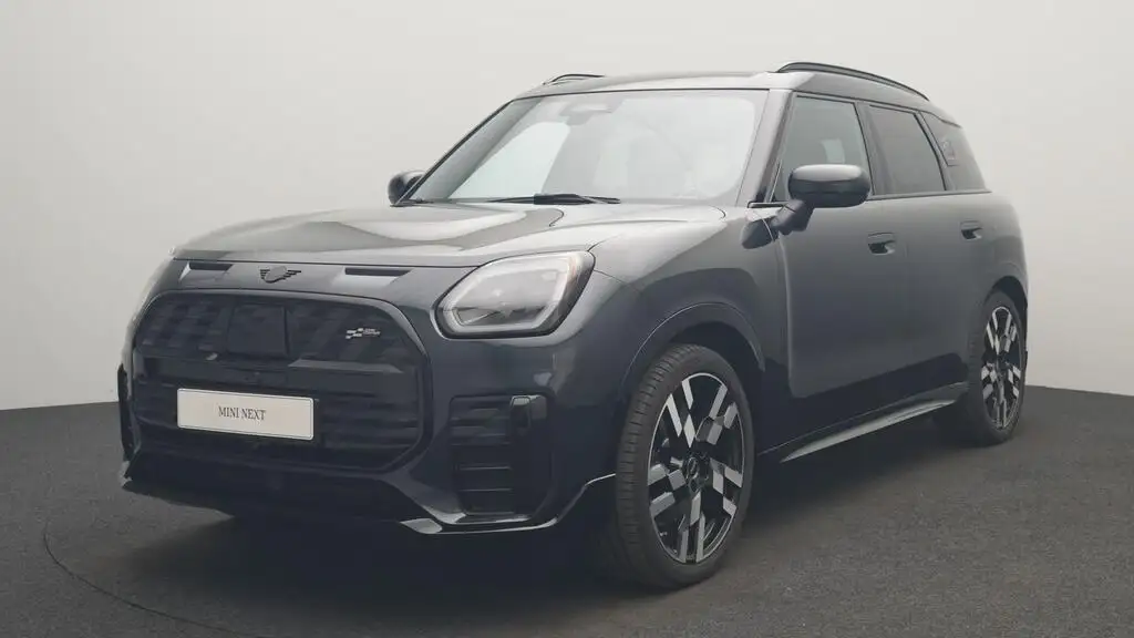 MINI Countryman SE All4 John Cooper Works Trim