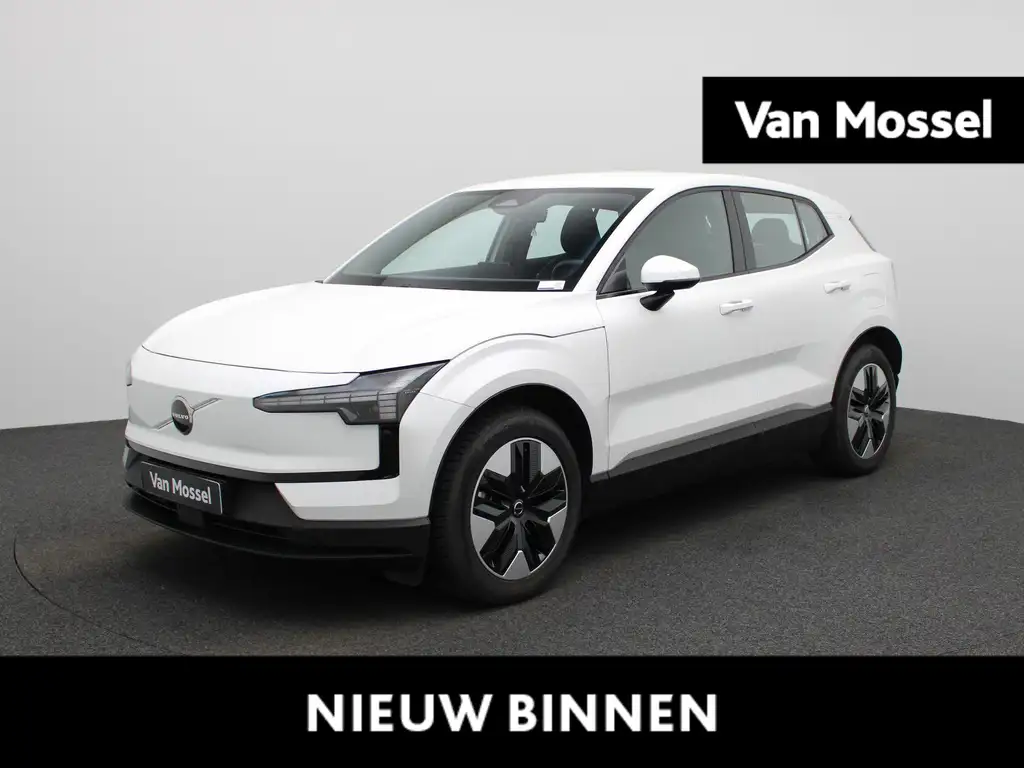 Volvo EX30 Single Motor Extended Range Core 69Kwh | CAMERA |