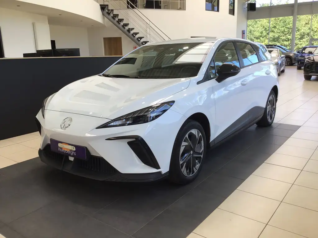 MG 4 MG4 STANDARD 51 kWh 170PK / CAMERA / CARPLAY