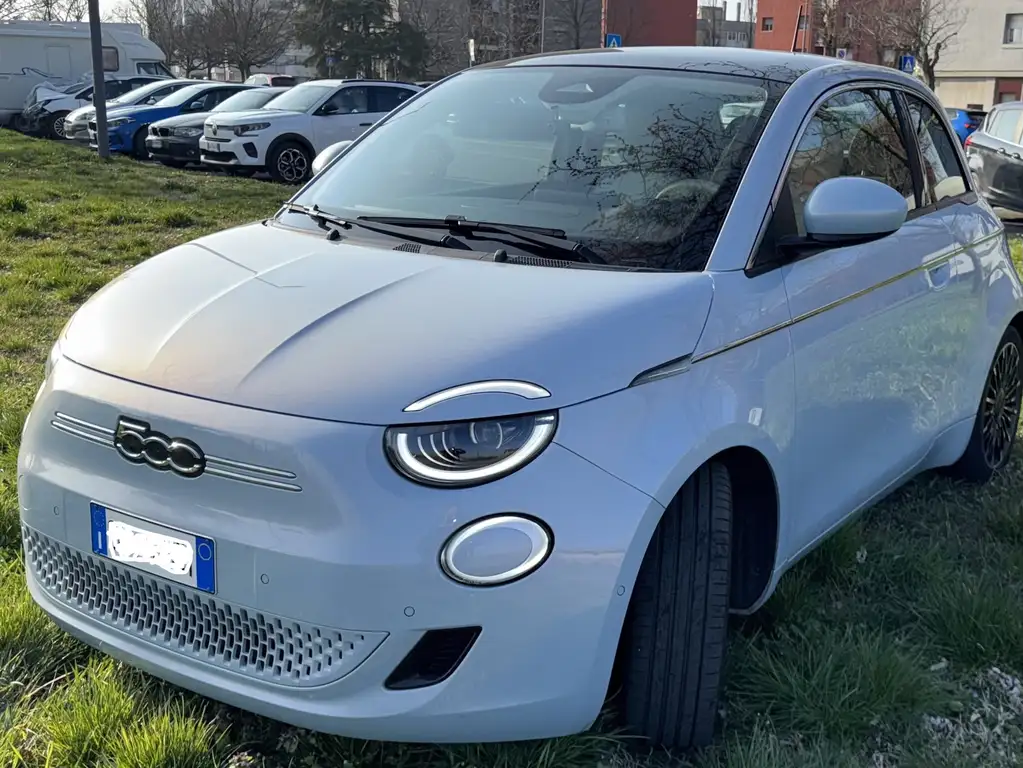 Fiat 500e 42 kWh La Prima
