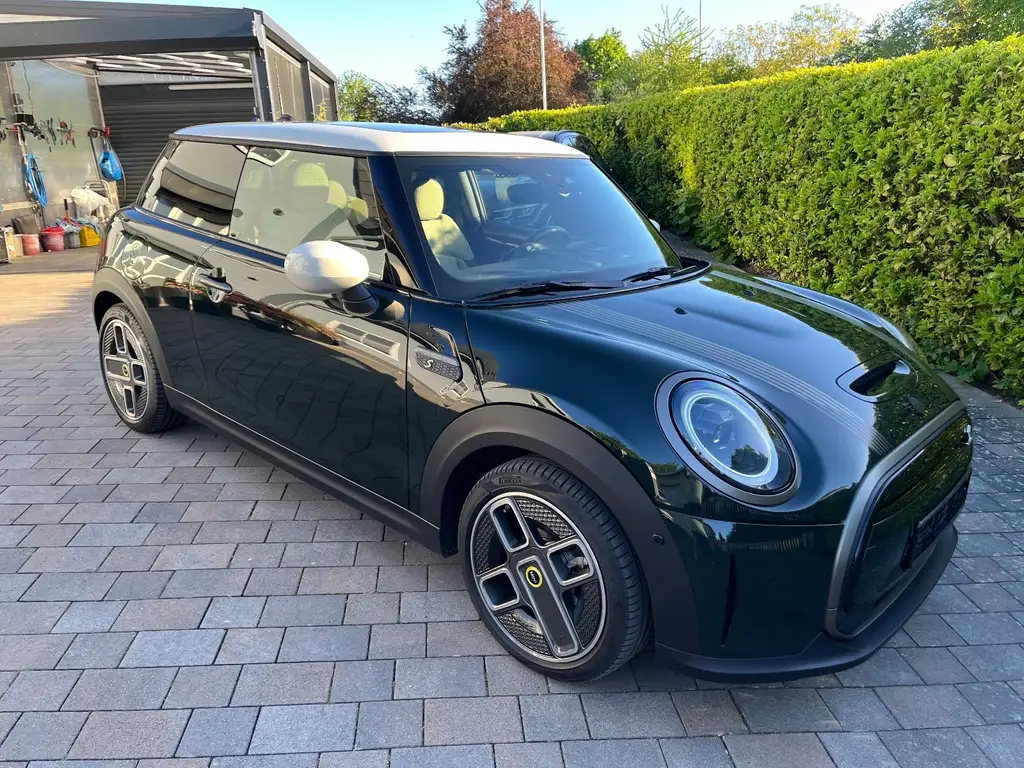 MINI Cooper SE Resolute Pano HUD KAM LKHZ H/K 1.Hd 17