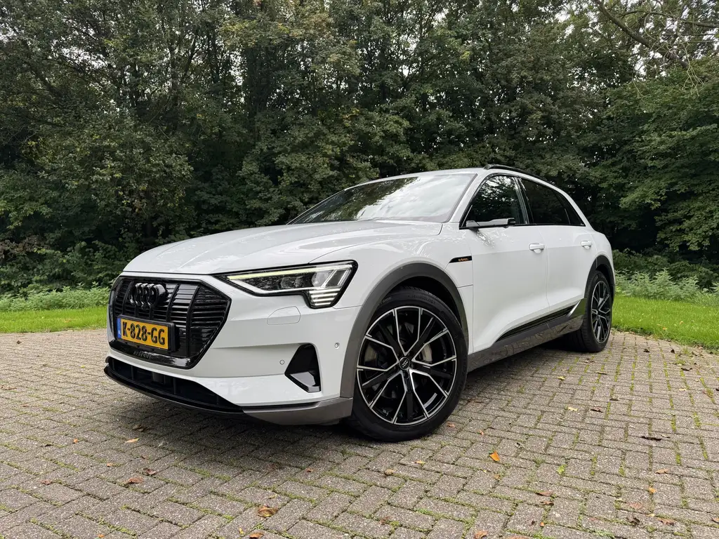 Audi e-tron e-tron 55 Advanced quattro | 95 kWh | Pano | B&O