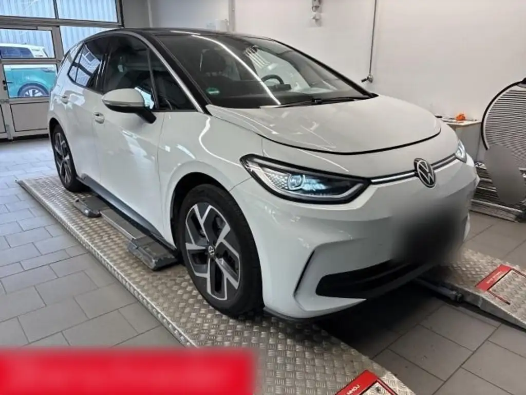 Volkswagen ID.3 Pro AHK PANO MATRIX DCC 19