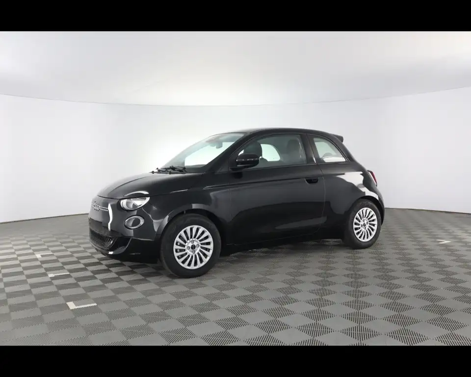 Fiat 500e Hatchback MY25-500e - 320 Berlina + Pack Tech