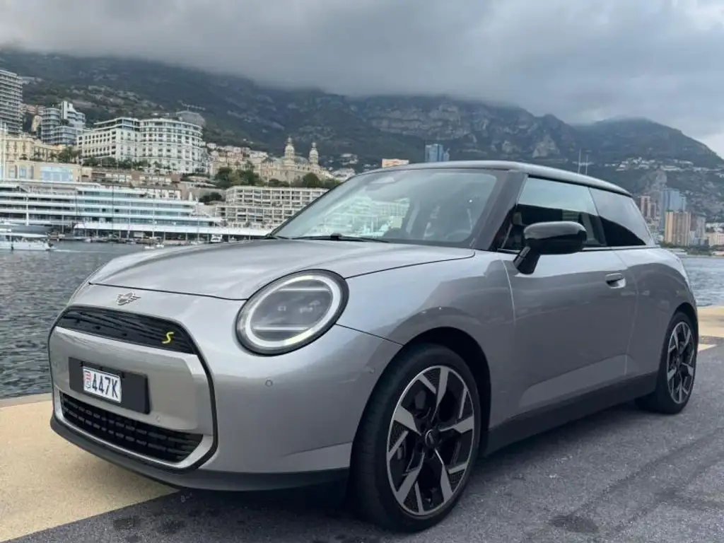 MINI Cooper SE 218ch Favoured