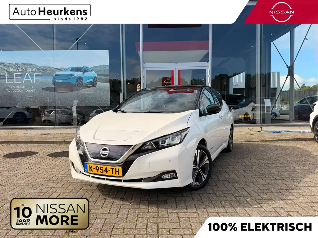 Nissan Leaf Tekna 40 kWh | NAVIGATIE | 360° CAMERA | STOELVERW