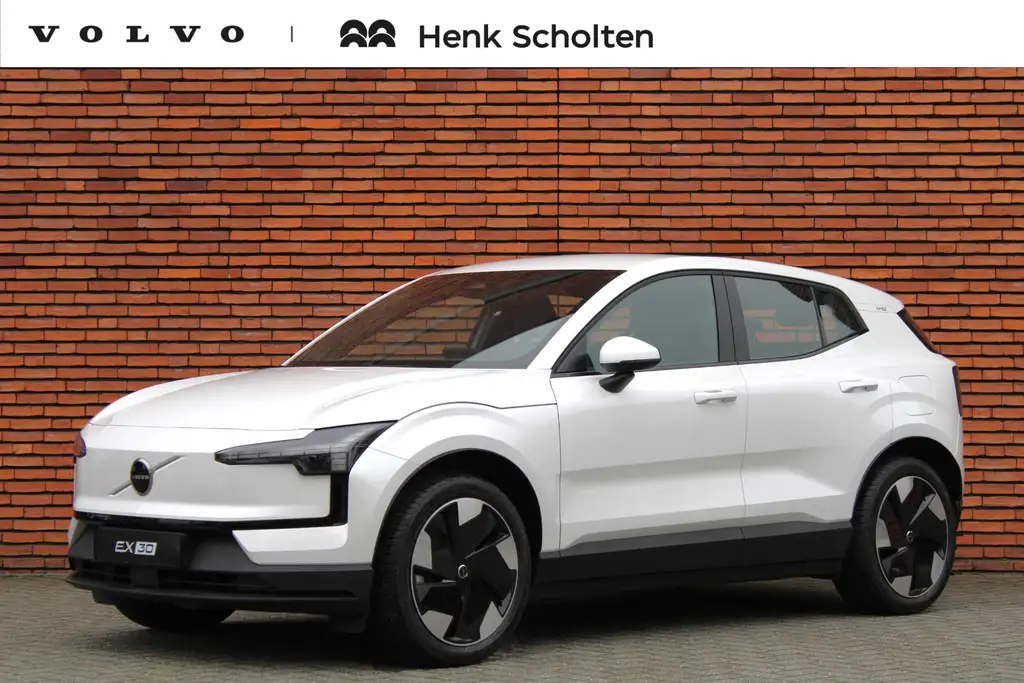 Volvo EX30 Single Motor Extended Range Plus 69 kWh | Elektris