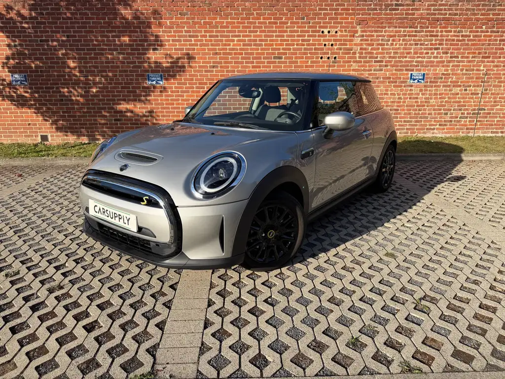 MINI Cooper SE e-Mini 28.9 kWh Cooper SE - Full Electric - Classic Trim - Apple Carplay - SOH 97,1% - Sfeerverichting - DAB