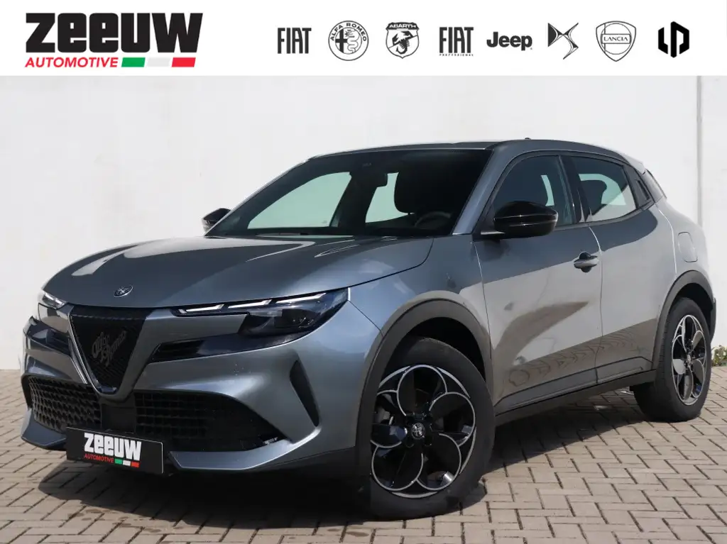 Alfa Romeo Junior Elettrica 54 kWh | Carplay | Clima | Cruise | LED