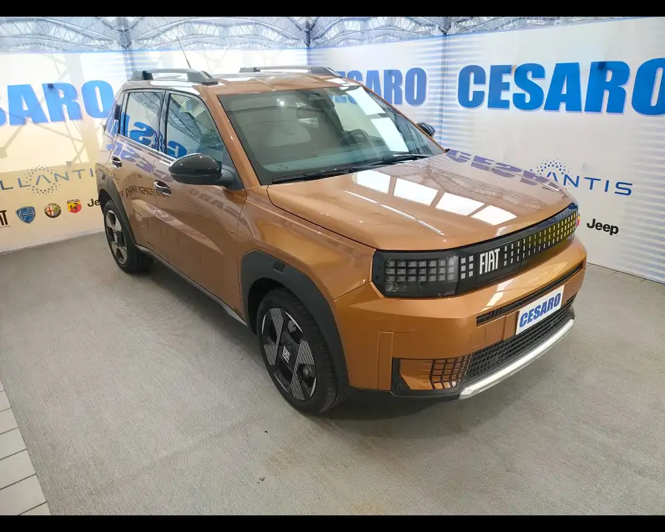 Fiat Grande Panda E 44 kWh  La Prima