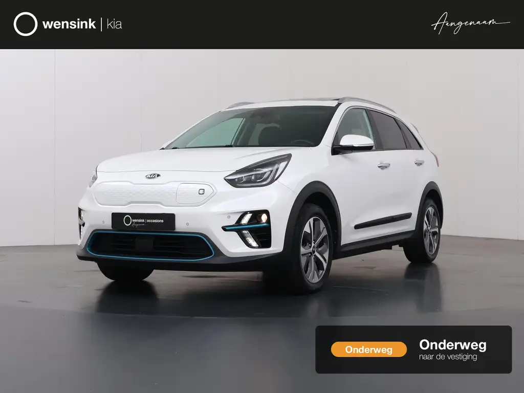 Kia e-Niro ExecutiveLine 64 kWh | Schuif/kanteldak | Lederen