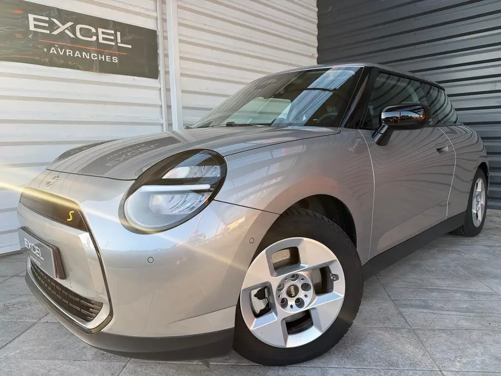 MINI Cooper SE 218 ch Essential