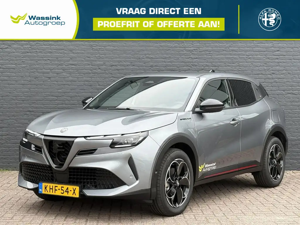 Alfa Romeo Junior Elettrica Speciale 54 kWh 412 Km WLTP | Adaptieve