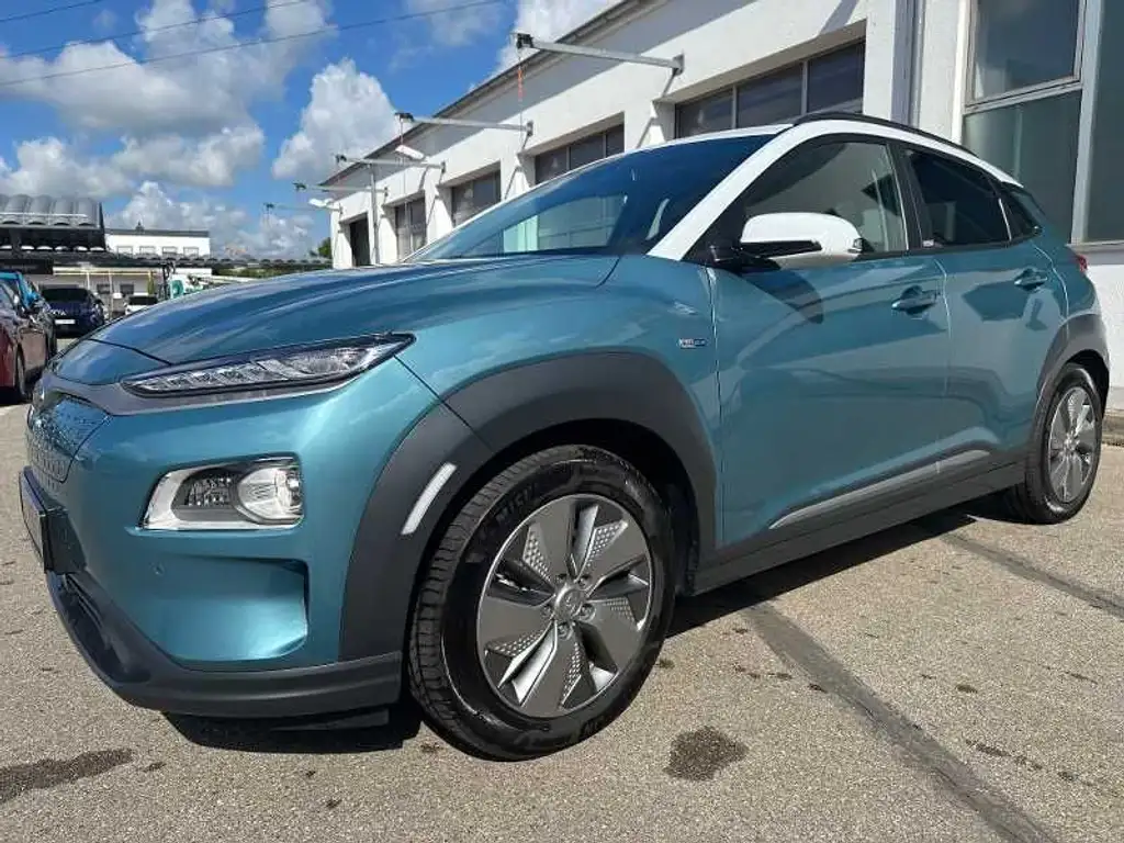 Hyundai KONA 64 kWh PREMIUM / AHK / WR