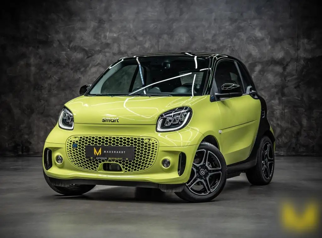 smart forTwo EQ coupe prime EXCLUSIVE:FÜR COOLE SOCKEN