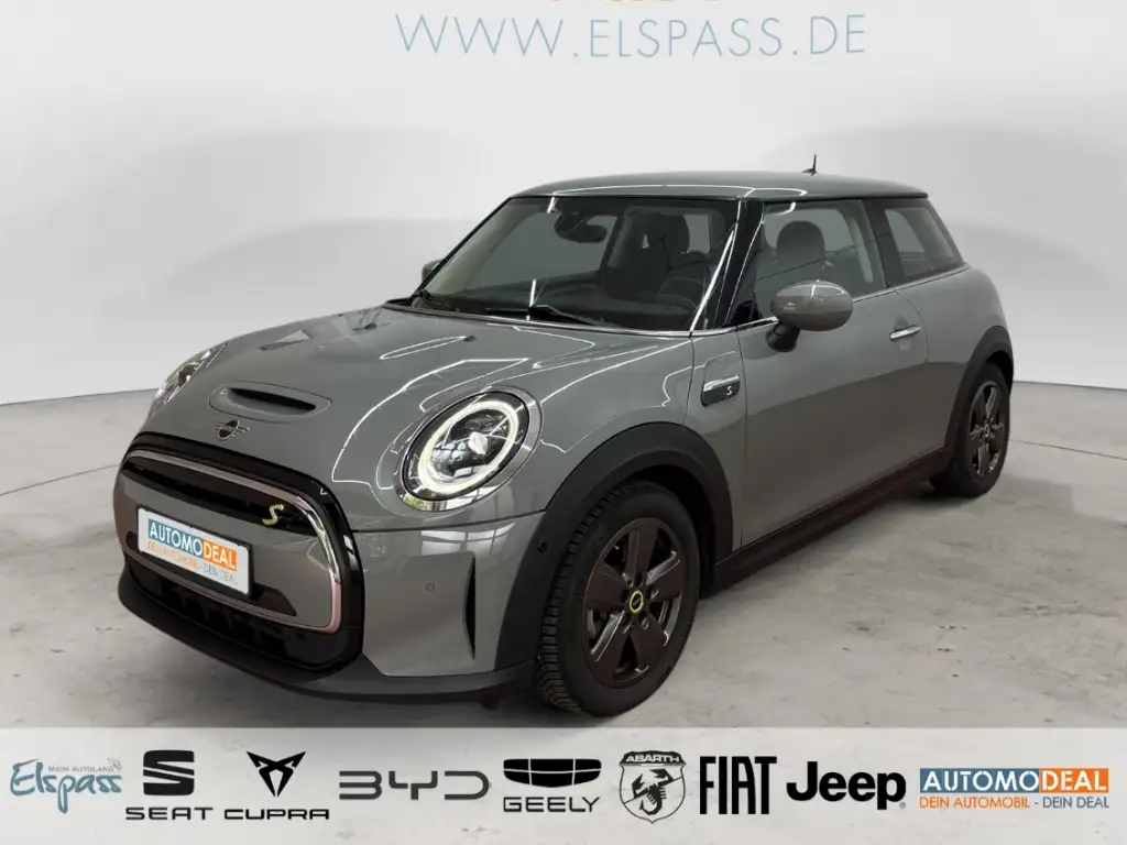 MINI Cooper SE Essential Trim B-ZERT ALLWETTER NAV LED DIG-DISPLA