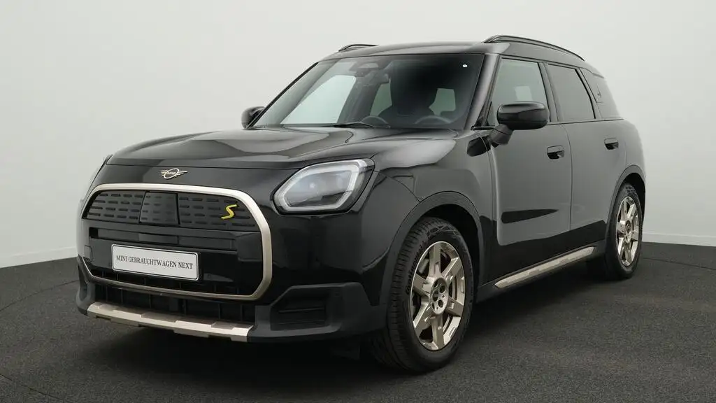 MINI Countryman SE All4 Favoured Trim