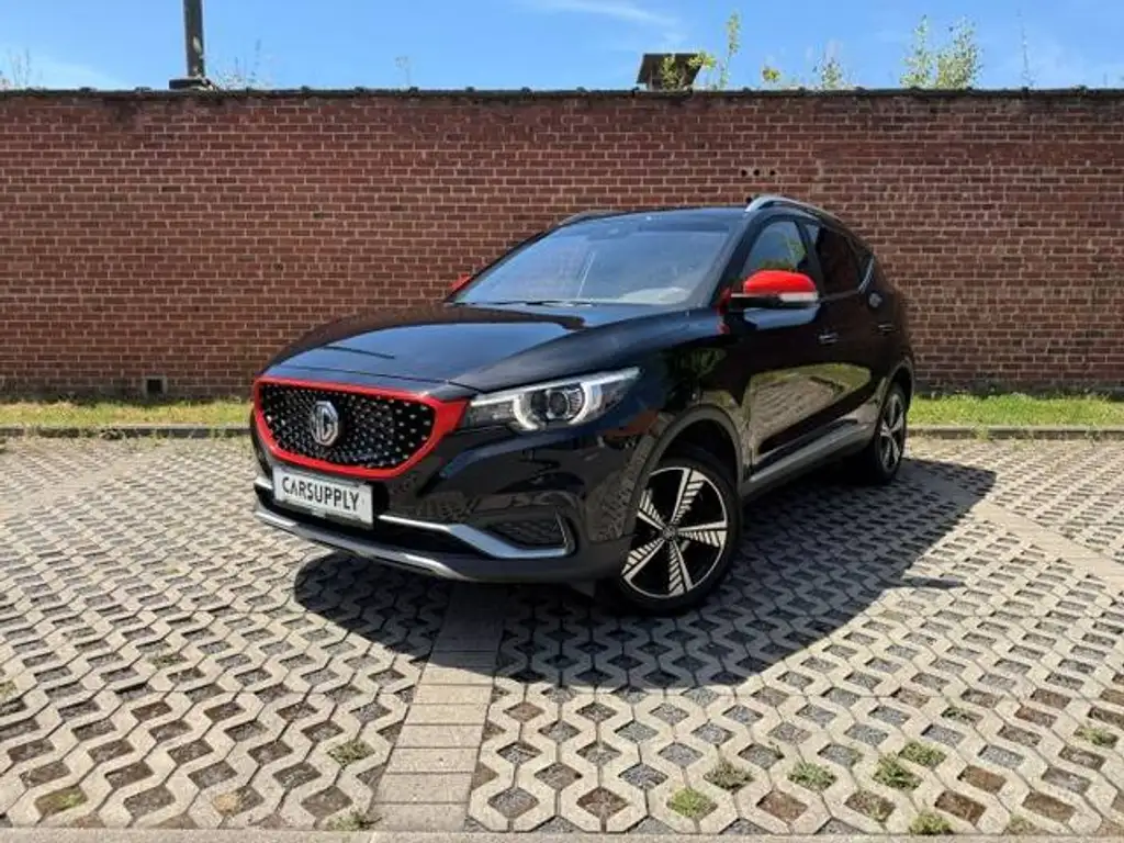 MG ZS EV e-ZS 44.5 kWh Luxury - ACC -  Pano dak - Apple Carplay - Camera - Leder - Sportpack - GPS - SOH 93% - Verwarmde zetels