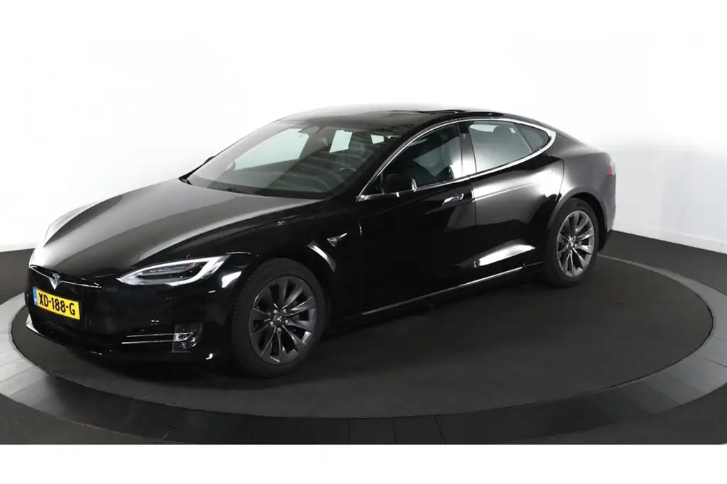 Tesla Model S 75D Base