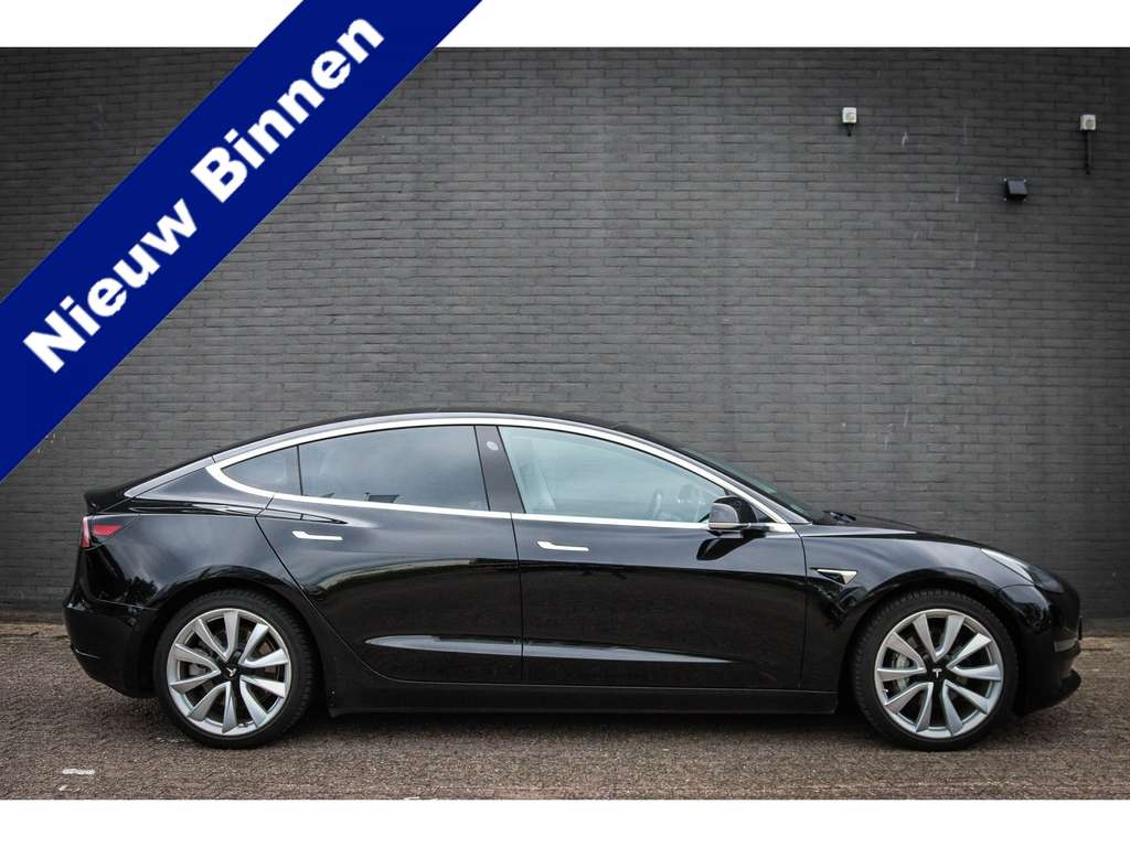 Tesla Model 3 Long Range AWD 75 kWh Auto Pilot
