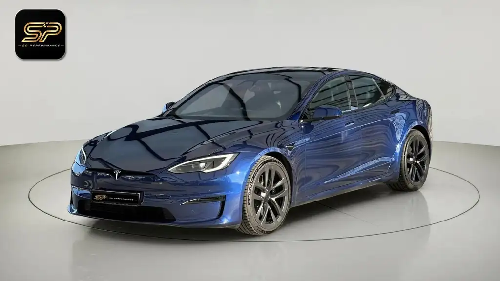 Tesla Model S Long Range