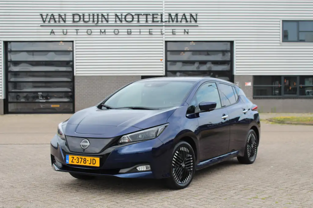 Nissan Leaf Tekna 39 kWh / Carplay / 360 Camera / N.A.P.