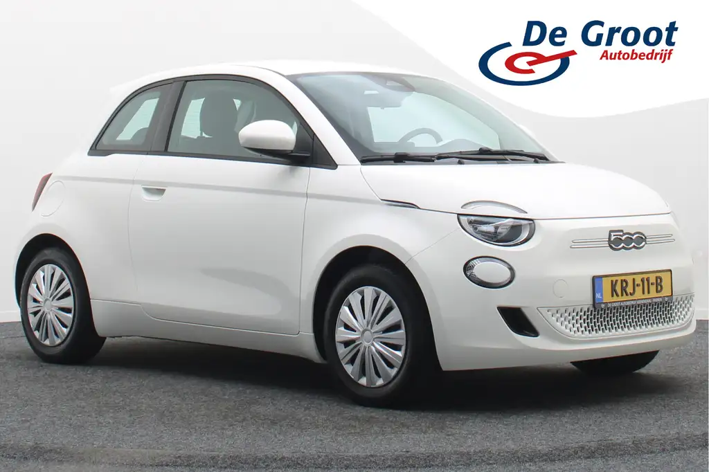 Fiat 500e Icon 42 kWh SOH 95,6%, Virtual Cockpit, Apple Carp