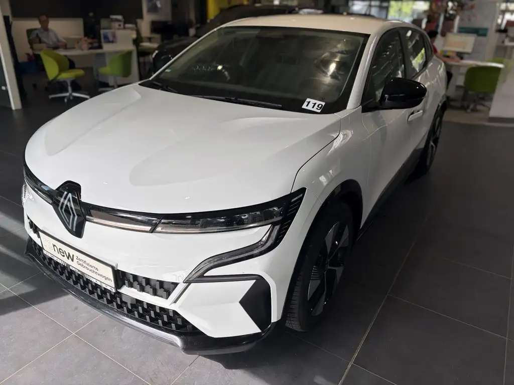 Renault Megane E-Tech Equilibre EV40 130PS boost charge