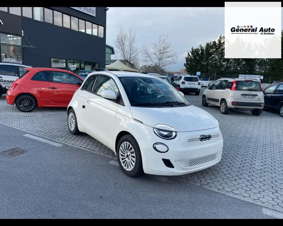 Fiat 500e Nuova 500 Hatchback My23 La Nuova 500 - 320 Berlina