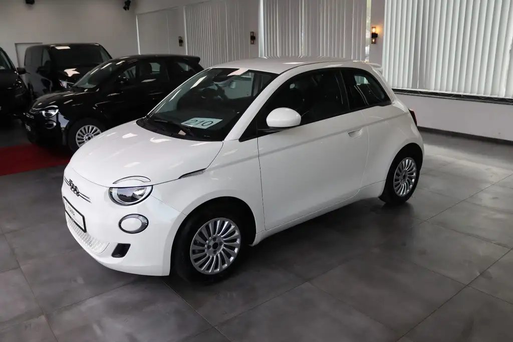 Fiat 500e Basis * 1.HAND + 27TKM + GARANTIE *