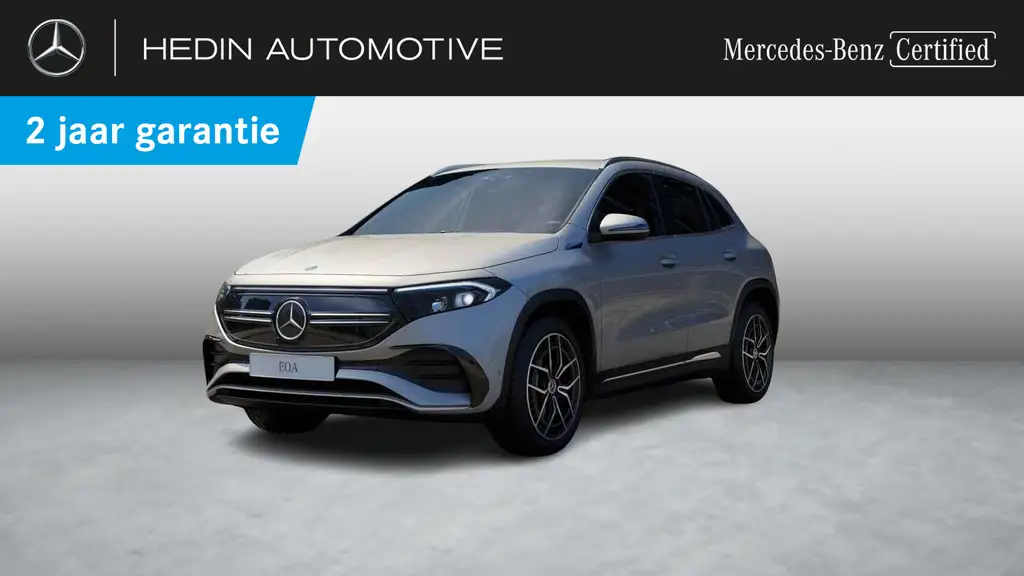 Mercedes-Benz EQA 250 AMG Line | Trekhaak | Distronic | Smartphone Integ