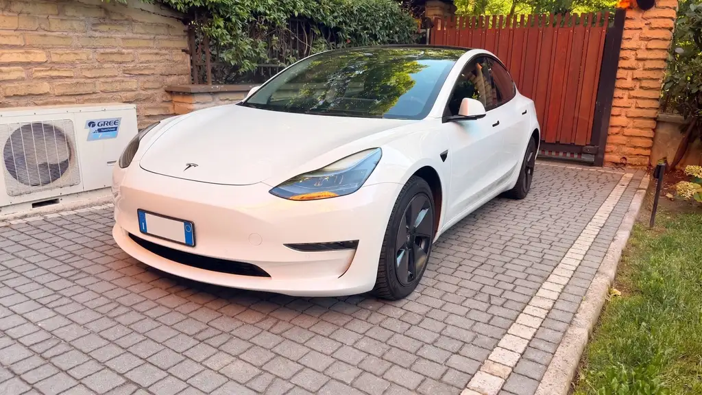 Tesla Model 3 Model 3 Long Range Dual Motor AWD