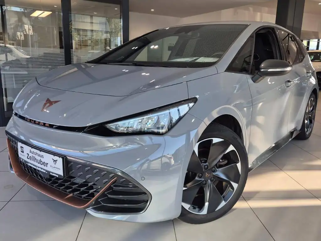 CUPRA Born 150kW/58kWh *ACC*Navi*Kamera*Sitzhzg*
